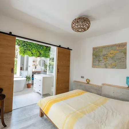 Love Shack Villa *